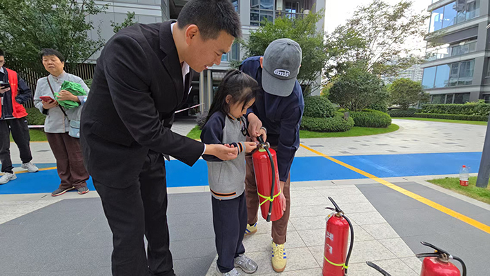 ���������й��ٷ���վ